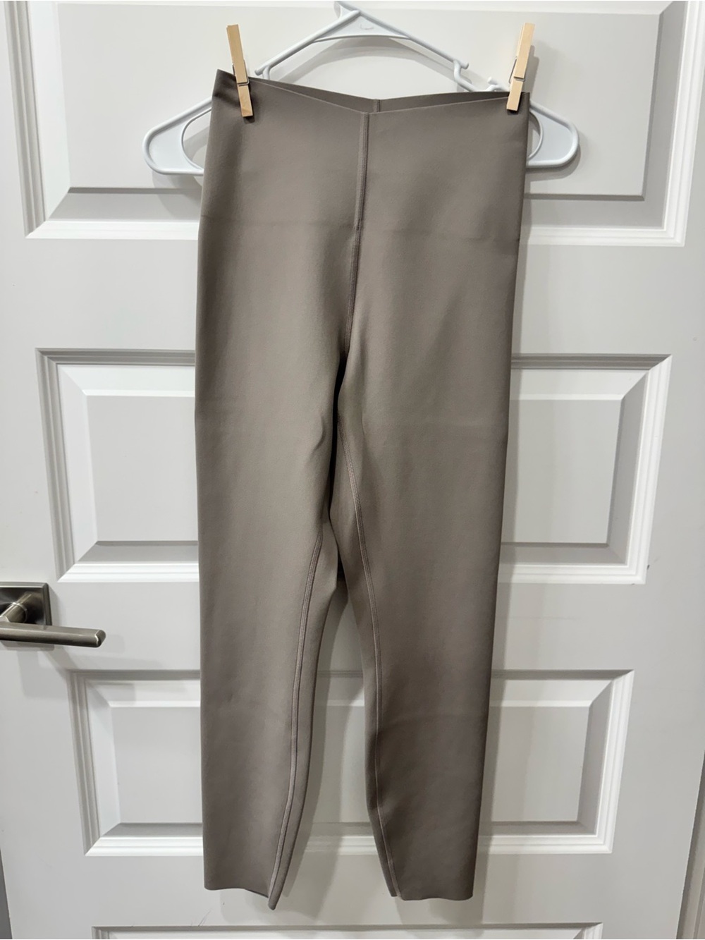 Lululemon Glow Up High-Rise Tight 25” Size 6 - Picture 4 of 7